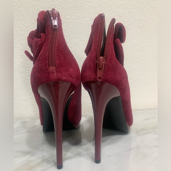 Carlos Santana Suede High Heeled Shoes With Bow Ankle Strap - Picture 6 of 9